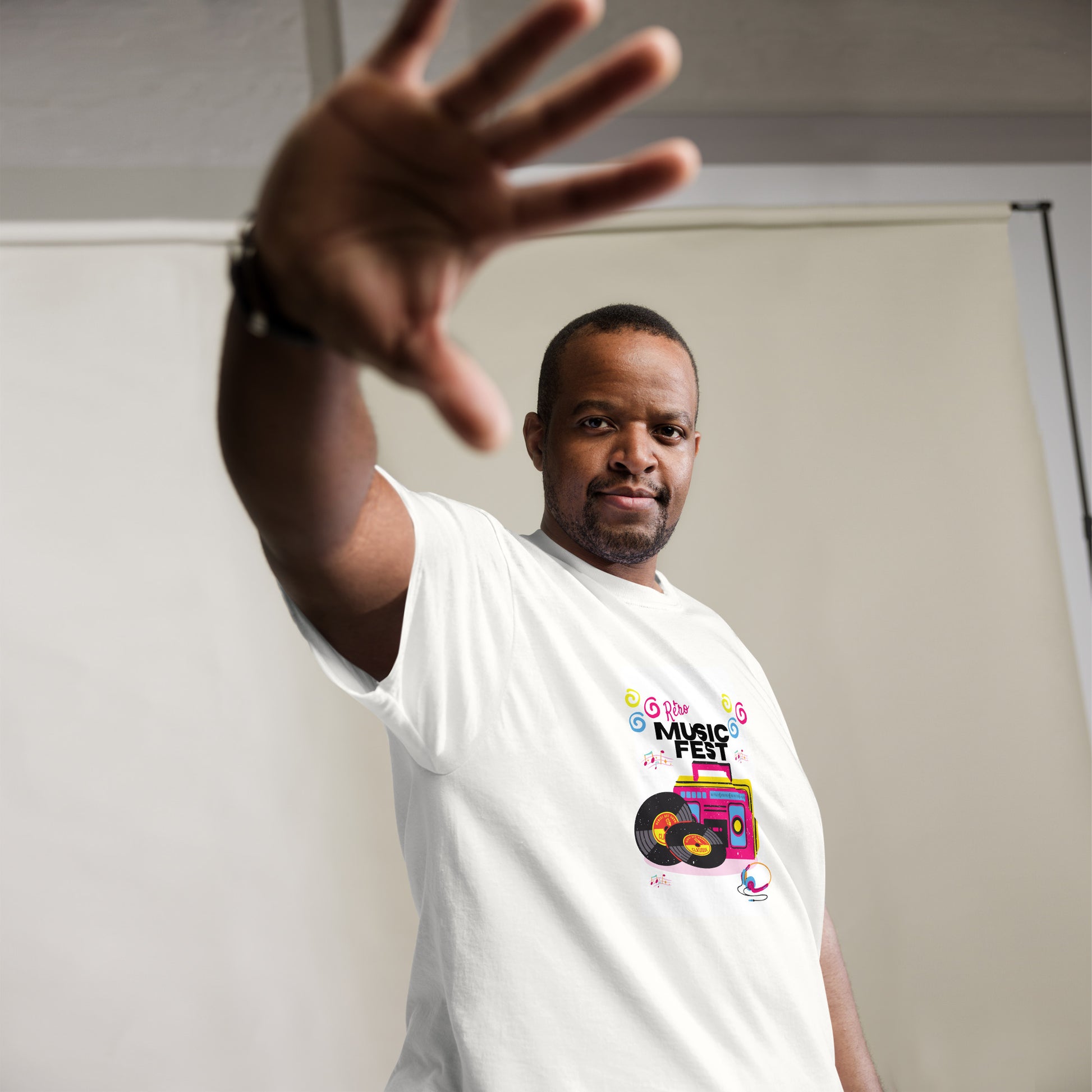Retro Music Fest - Unisex classic tee